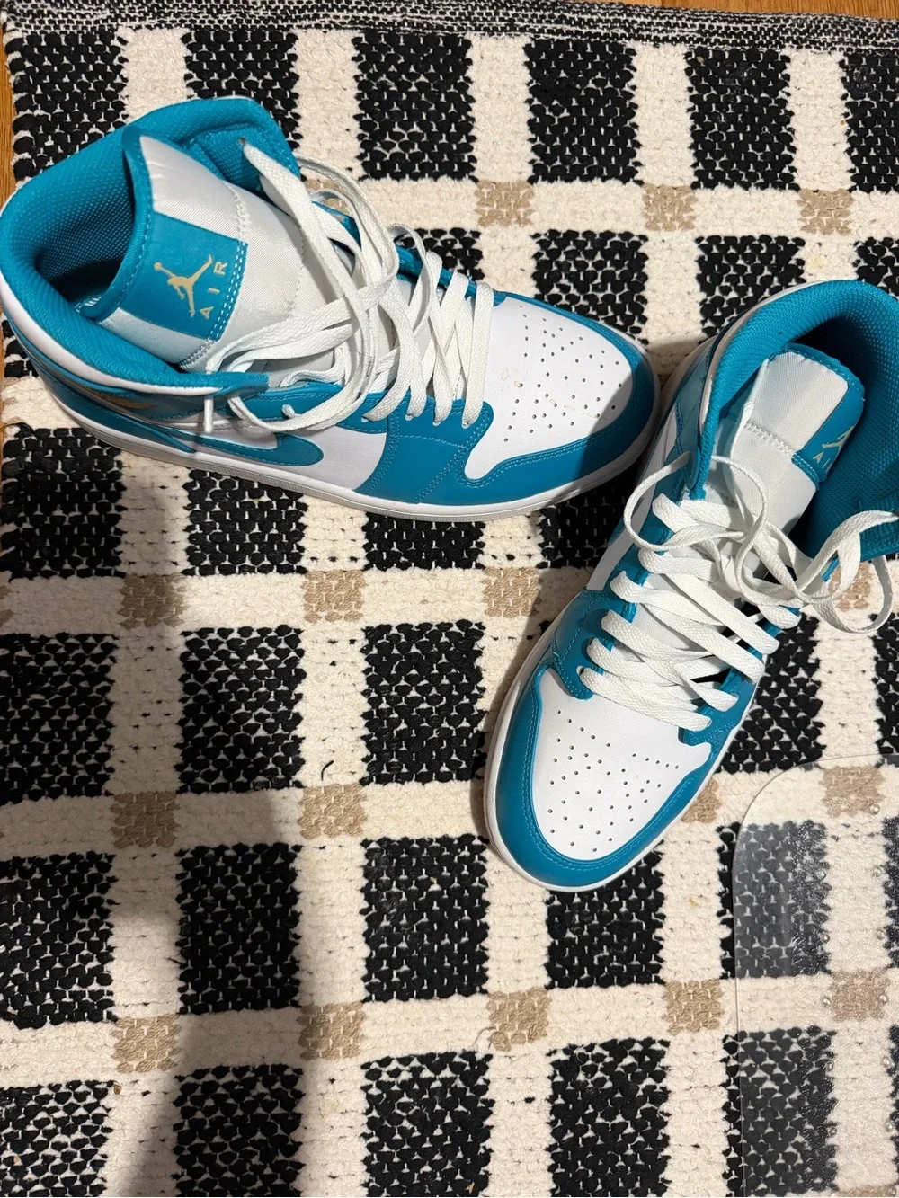 Jordan mens Turquoise and White High-Top Sneakers